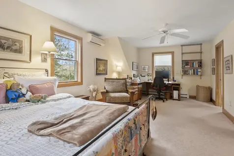 111 Charles Neck Way West Tisbury MA 02575