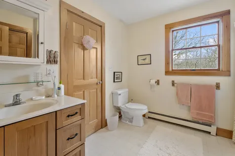 111 Charles Neck Way West Tisbury MA 02575