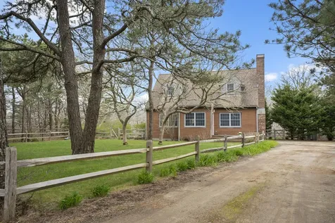 111 Charles Neck Way West Tisbury MA 02575