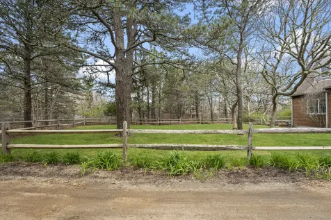 111 Charles Neck Way West Tisbury MA 02575