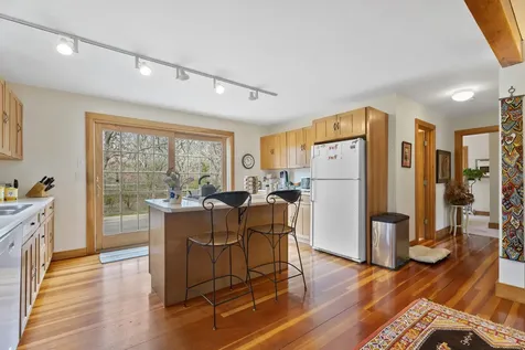 111 Charles Neck Way West Tisbury MA 02575