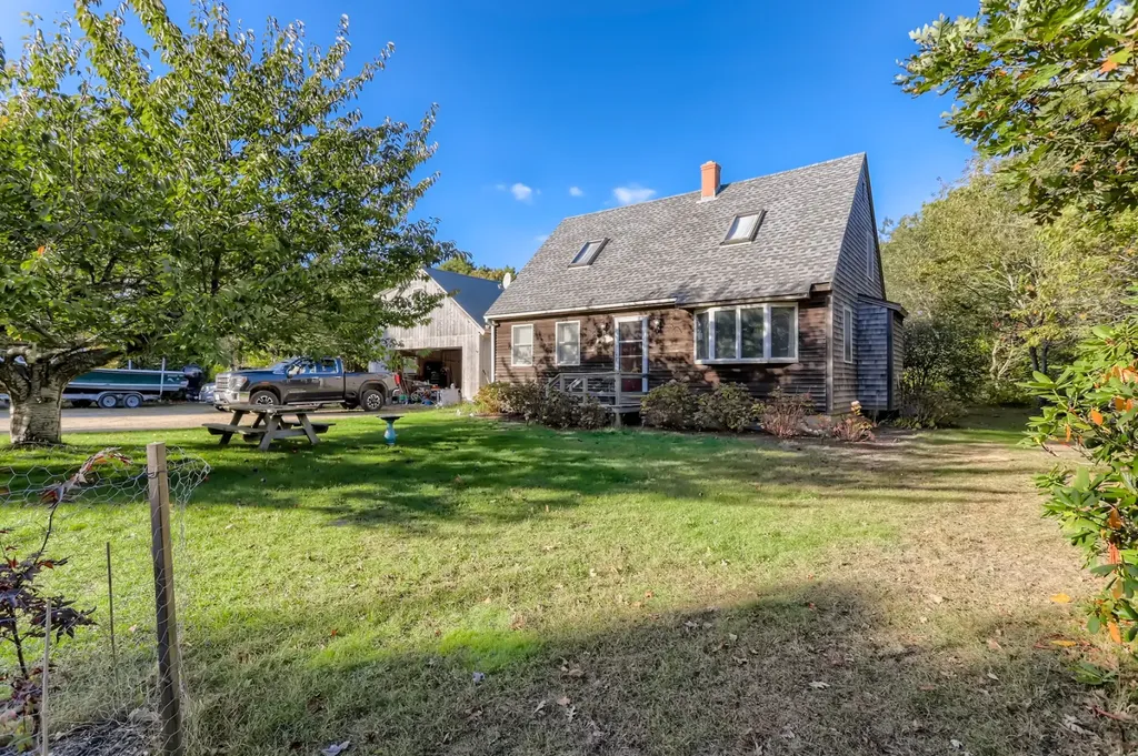9 Duarte Circle Edgartown MA 02539