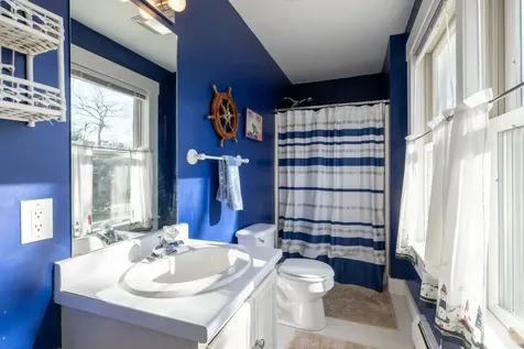 45 Washington Avenue Oak Bluffs MA 02557