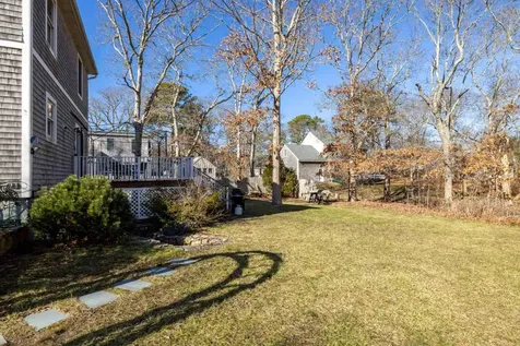 45 Washington Avenue Oak Bluffs MA 02557