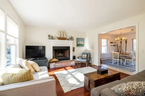 45 Washington Avenue Oak Bluffs MA 02557