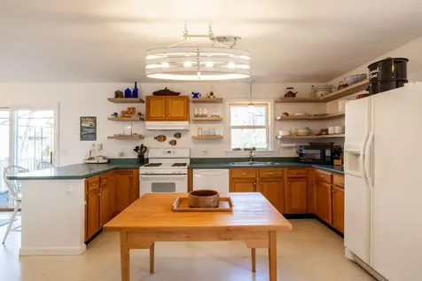 45 Washington Avenue Oak Bluffs MA 02557