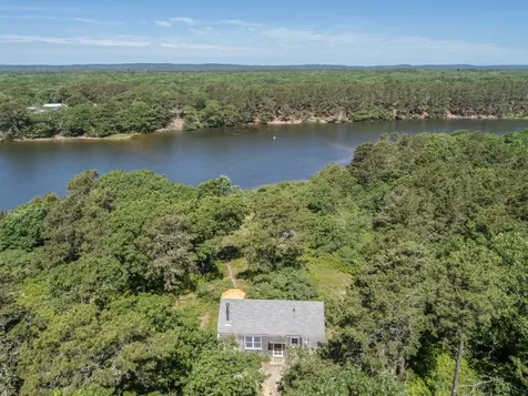 119 Old Thumb Point Road West Tisbury MA 02575