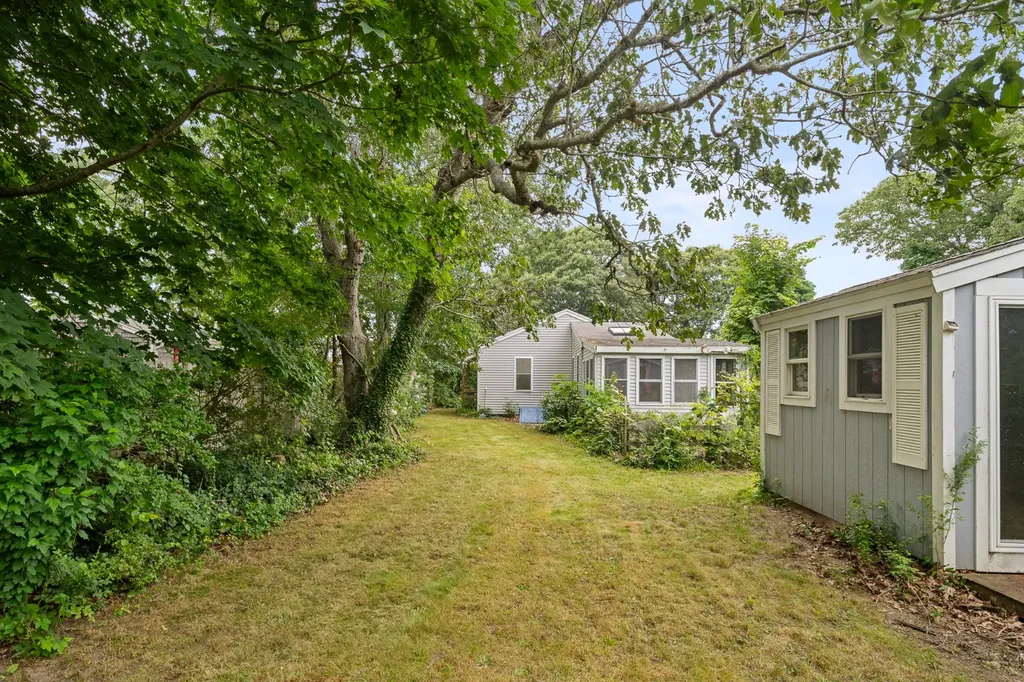 9 Hannahs Way Edgartown MA 02539