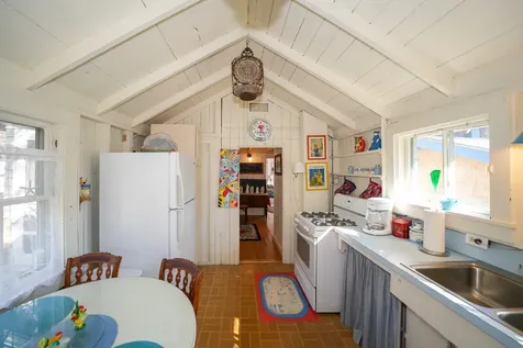 12 Cottage Park Oak Bluffs MA 02557