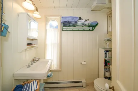 12 Cottage Park Oak Bluffs MA 02557