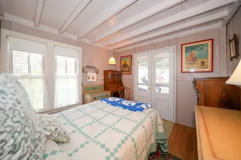 12 Cottage Park Oak Bluffs MA 02557