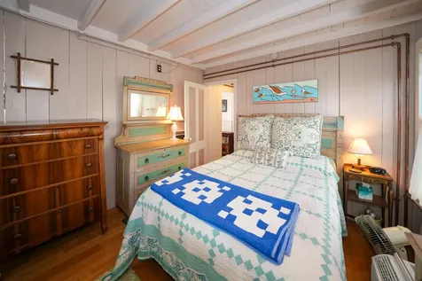 12 Cottage Park Oak Bluffs MA 02557