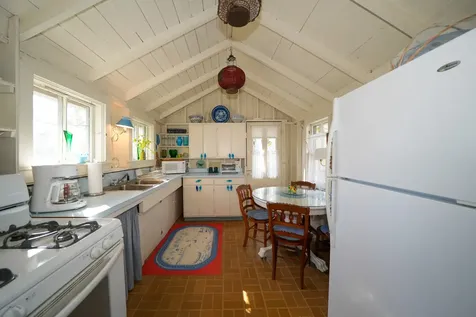 12 Cottage Park Oak Bluffs MA 02557