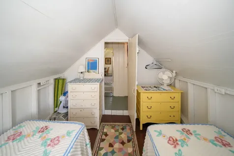12 Cottage Park Oak Bluffs MA 02557