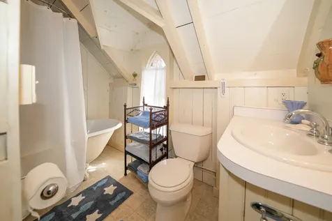 12 Cottage Park Oak Bluffs MA 02557