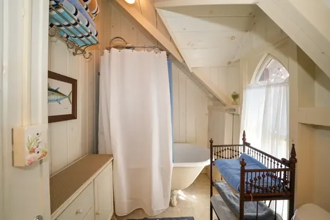12 Cottage Park Oak Bluffs MA 02557
