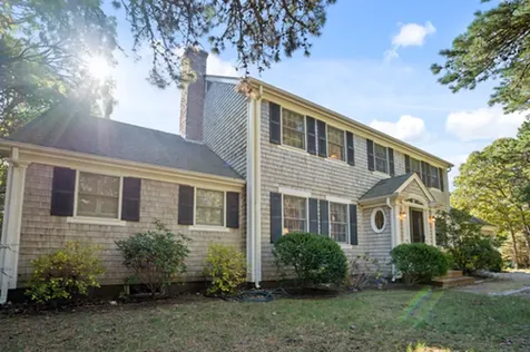26 Dark Woods Road Edgartown MA 02539
