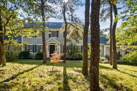 26 Dark Woods Road Edgartown MA 02539