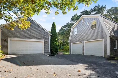 26 Dark Woods Road Edgartown MA 02539