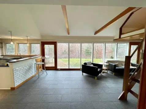 10 Canterbury Lane Vineyard Haven MA 02568