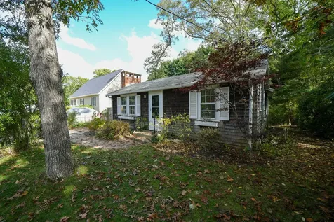 134 Barnes Road Oak Bluffs MA 02557
