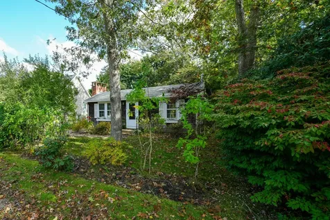 134 Barnes Road Oak Bluffs MA 02557