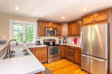 196 Spring Hill Road Vineyard Haven MA 02568