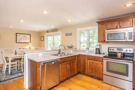 196 Spring Hill Road Vineyard Haven MA 02568