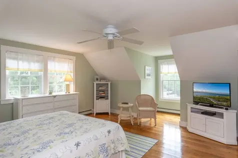 196 Spring Hill Road Vineyard Haven MA 02568