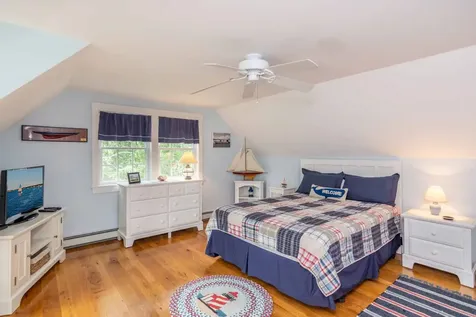 196 Spring Hill Road Vineyard Haven MA 02568