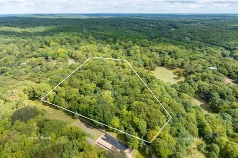 21 Tea Lane Chilmark MA 02535