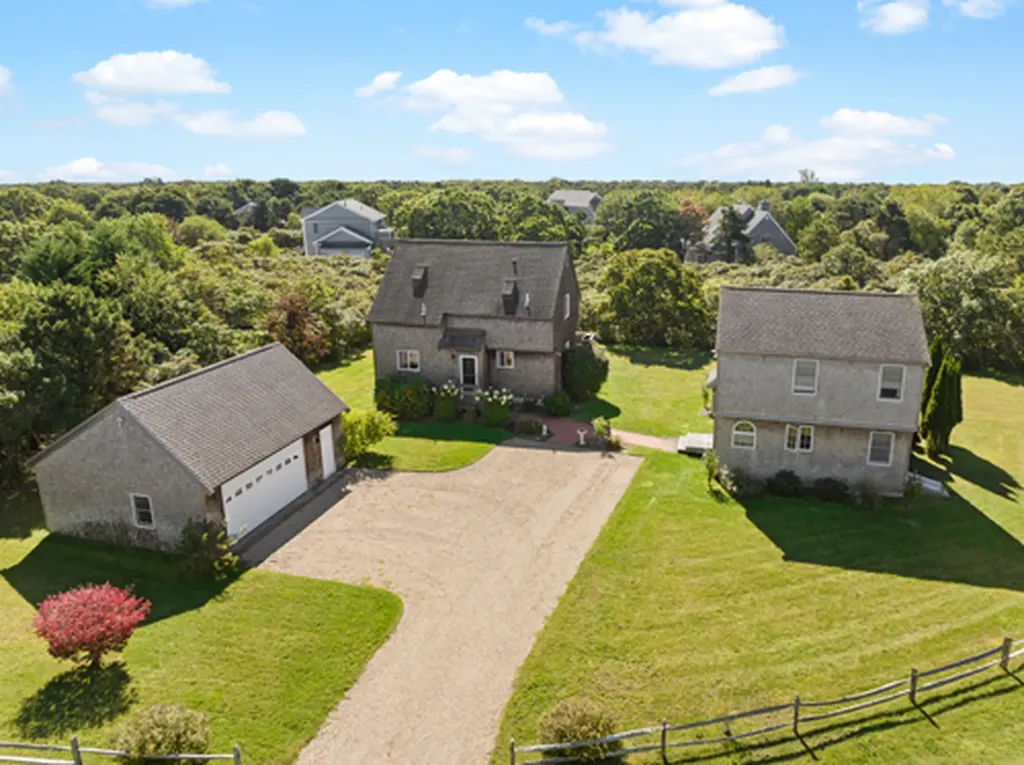 25 Pulpit Lane Edgartown MA 02539