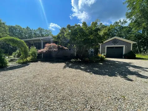 32 Meshaket Way Oak Bluffs MA 02557