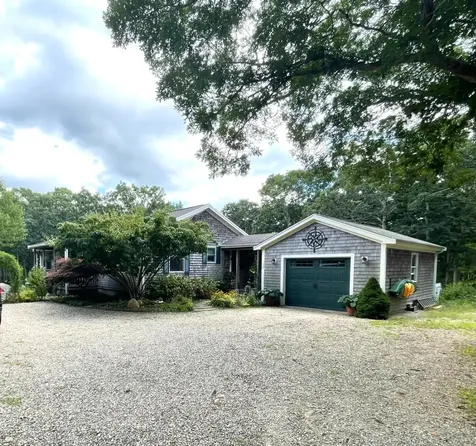 32 Meshaket Way Oak Bluffs MA 02557
