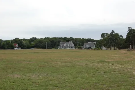 2 Pennacook Avenue Oak Bluffs MA 02557