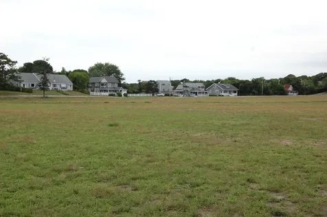 2 Pennacook Avenue Oak Bluffs MA 02557