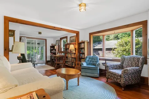 125 Skiff Avenue Vineyard Haven MA 02568