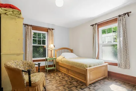 125 Skiff Avenue Vineyard Haven MA 02568