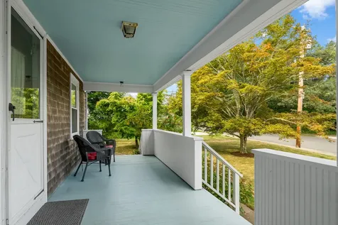 125 Skiff Avenue Vineyard Haven MA 02568