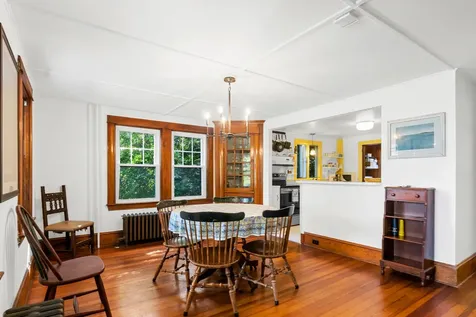 125 Skiff Avenue Vineyard Haven MA 02568