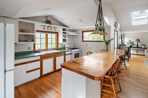 496 Lamberts Cove Road West Tisbury MA 02575