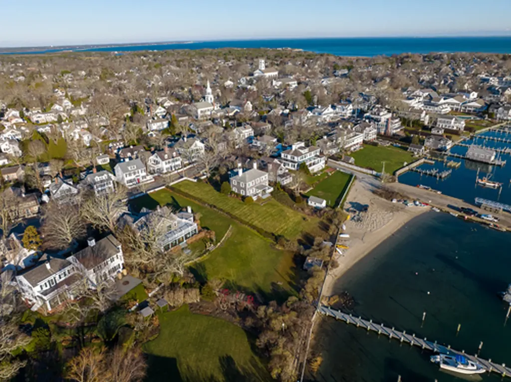 75 South Water Street Edgartown MA 02539