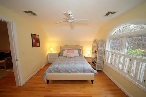 3 Old Dunhams Corner Way Edgartown MA 02539