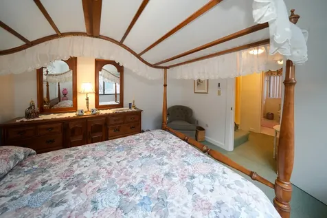 4 Quail Run Oak Bluffs MA 02557