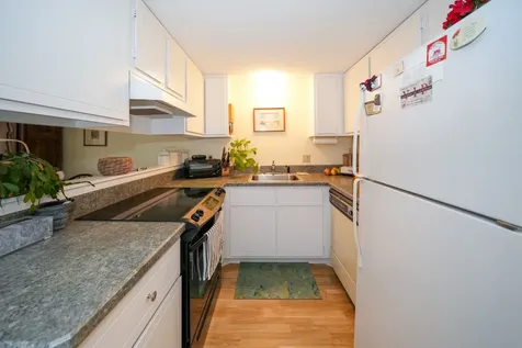 4 Quail Run Oak Bluffs MA 02557