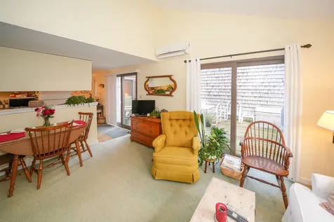 4 Quail Run Oak Bluffs MA 02557