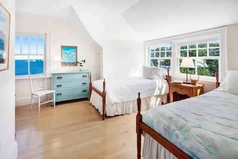 1115 Main Street Vineyard Haven MA 02568
