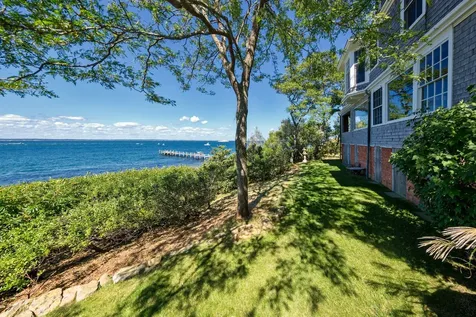 1115 Main Street Vineyard Haven MA 02568