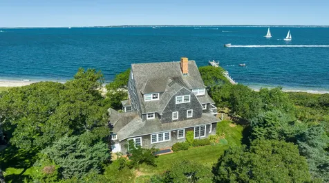 1115 Main Street Vineyard Haven MA 02568
