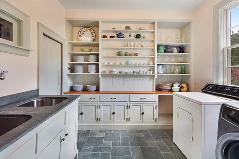 1115 Main Street Vineyard Haven MA 02568